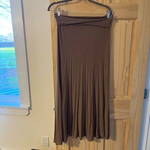 Solemio Mocha Maxi Skirt Size Large GUC